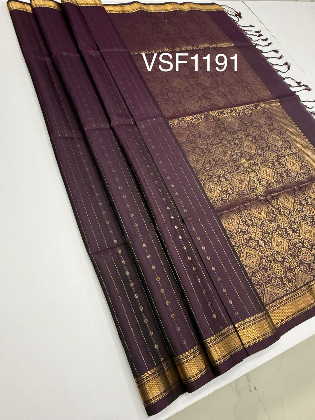 VSF1191 - dark purple color body , pallu,blouse - Pure silk saree