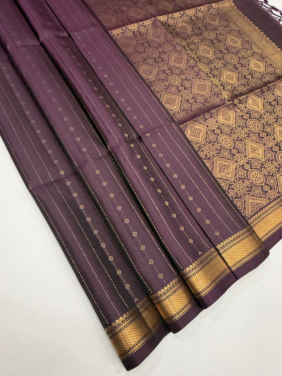 VSF1191 - dark purple color body , pallu,blouse - Pure silk saree