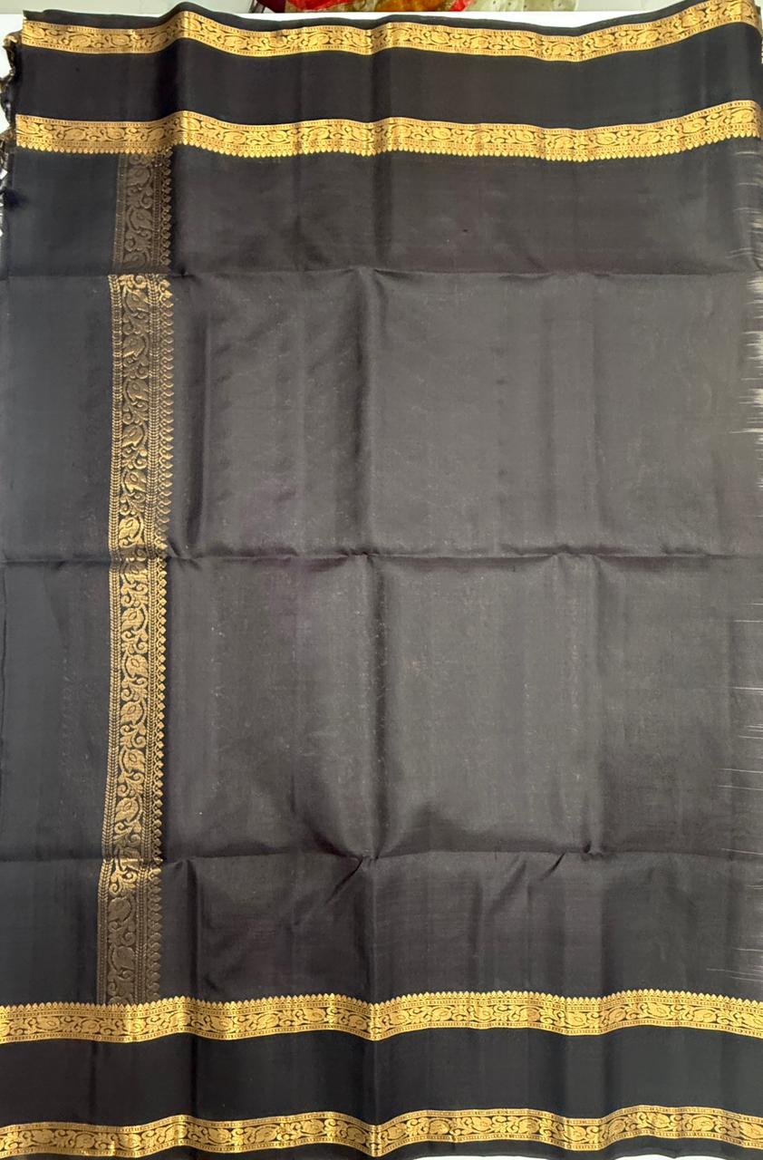 VSF1202 - grey color body , brown color pallu,blouse - Pure silk saree