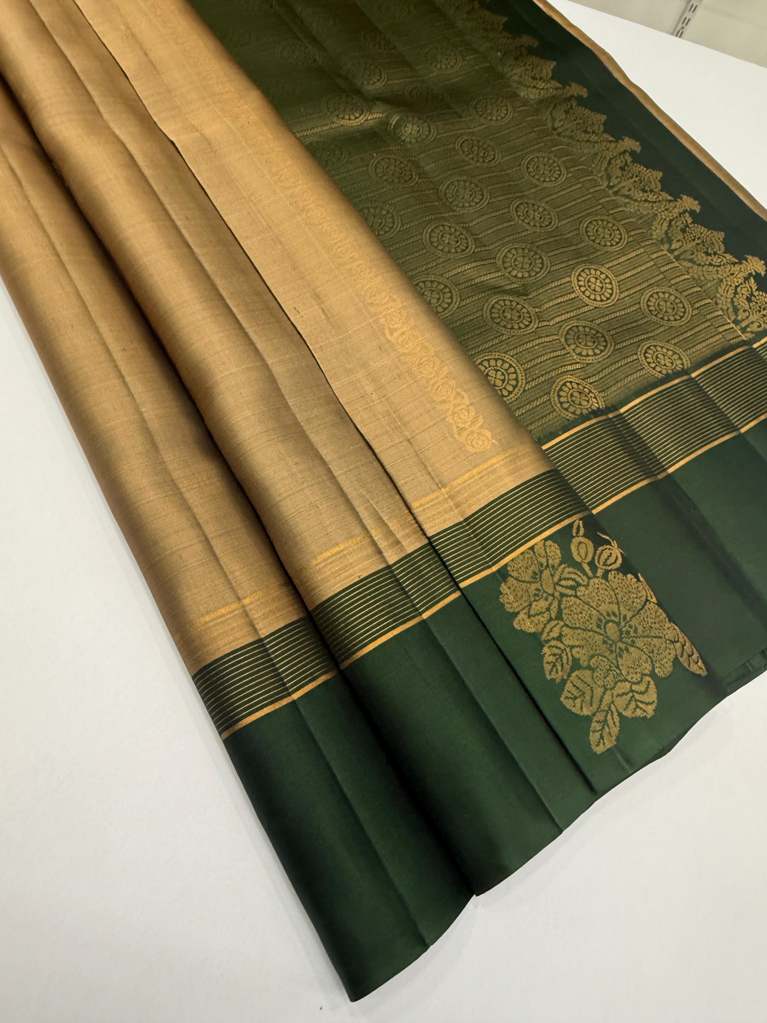 VSF1217 - grey with green color body , dark green color pallu,blouse - Pure silk saree