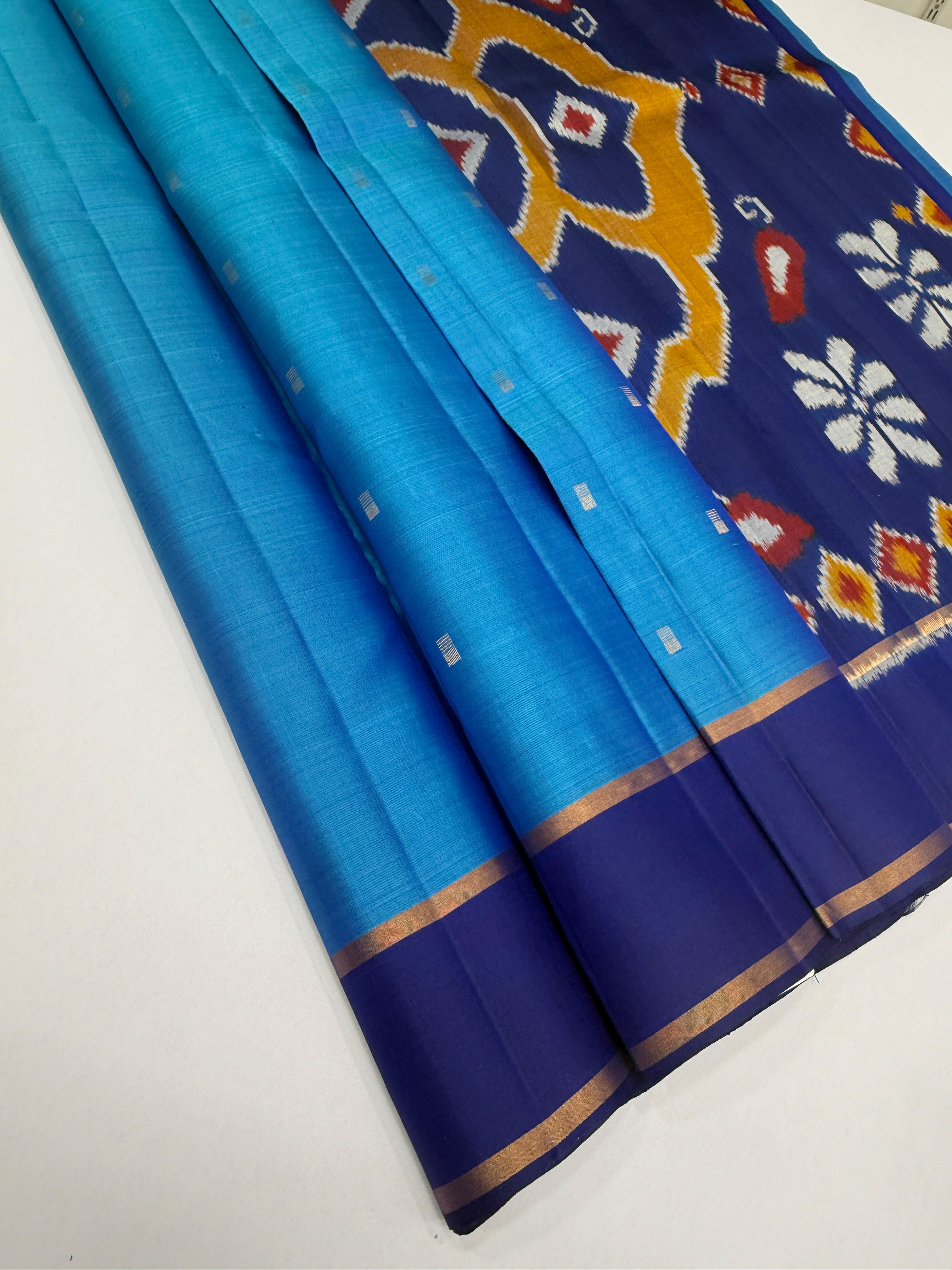 VSF1224 - peacock blue color body , navy blue color pallu,blouse - Pure silk saree