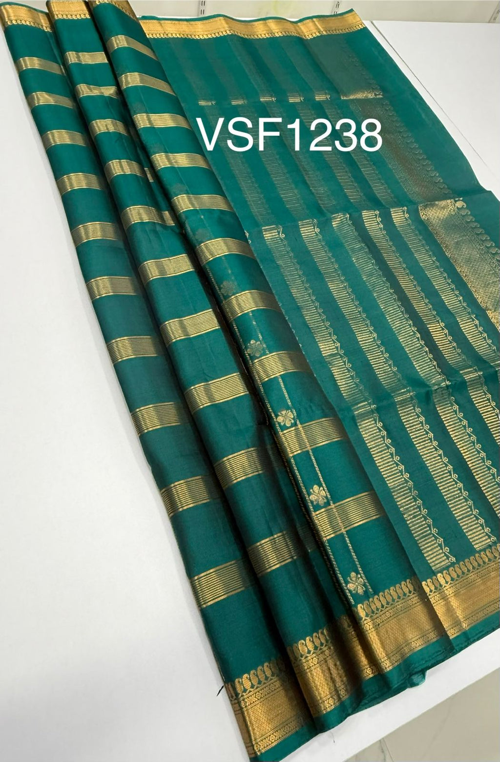 VSF1238 - peacock green color body , pallu,blouse - Pure silk saree