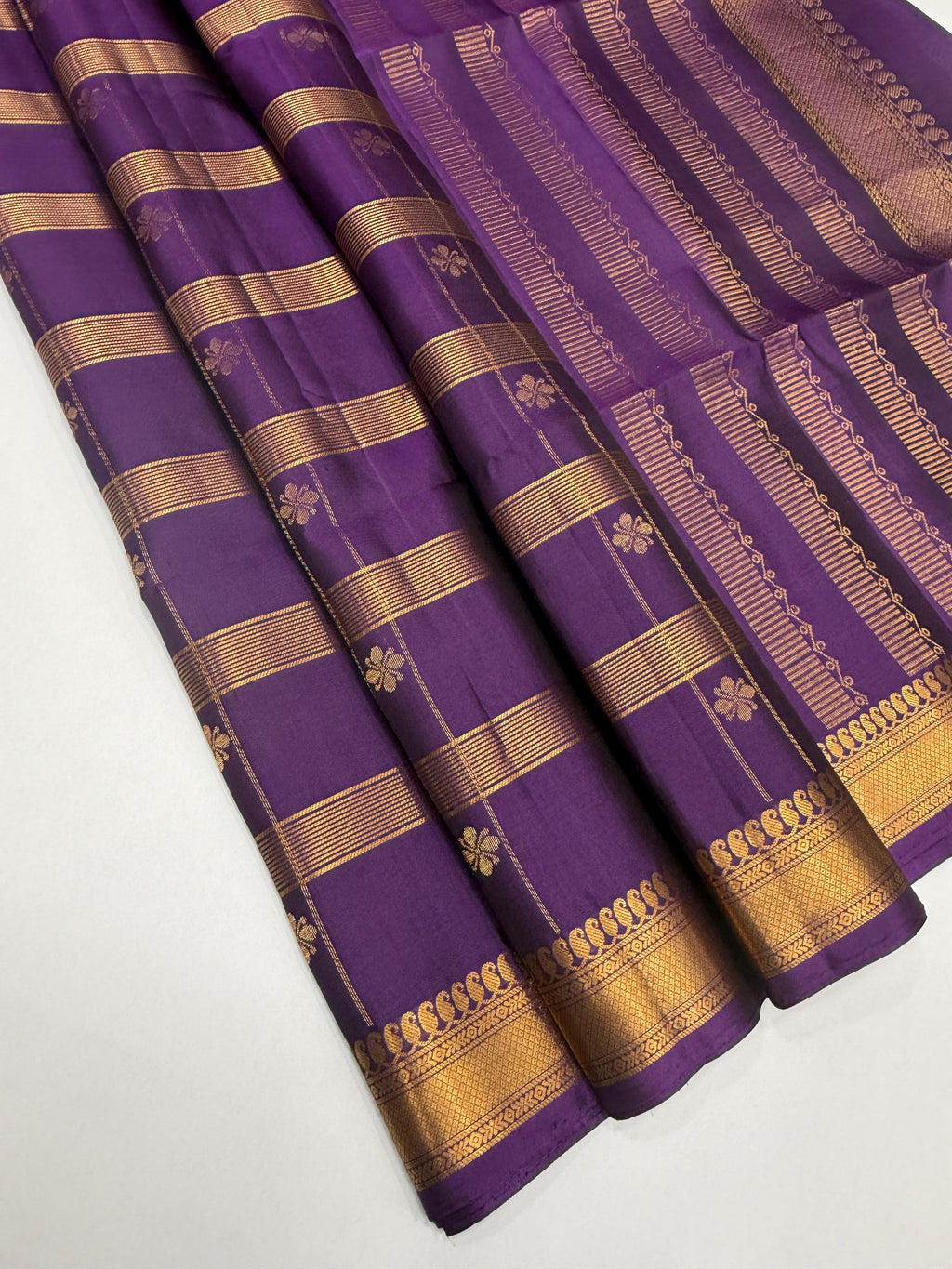 VSF1239 - violet color body , pallu,blouse - Pure silk saree