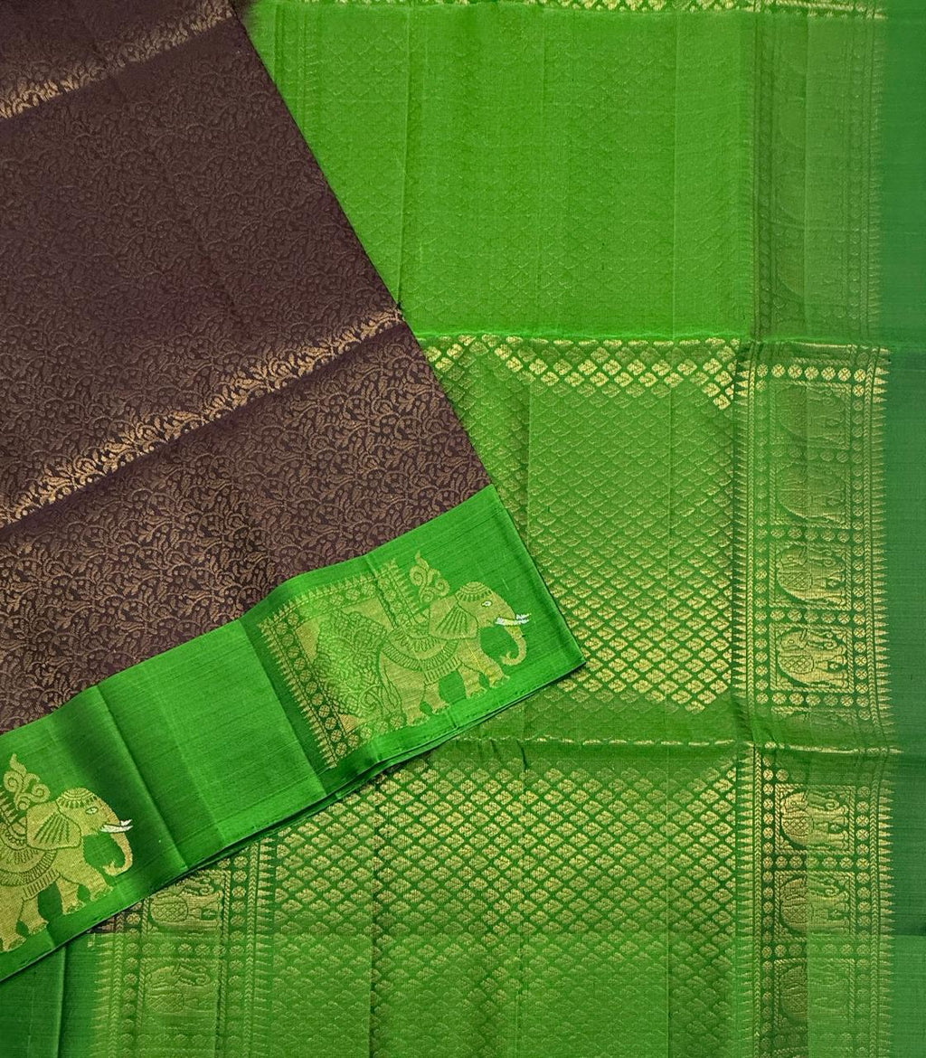 VSA677 - dark purple color body , leaf green color pallu , blouse pure silk saree