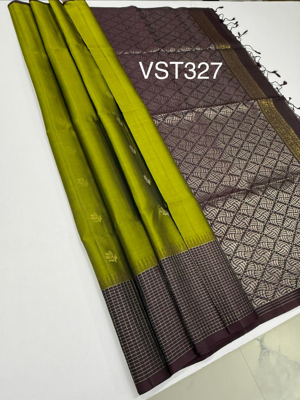 VST327 - mehandi green color body , dark purple color pallu, blouse - Pure silk saree