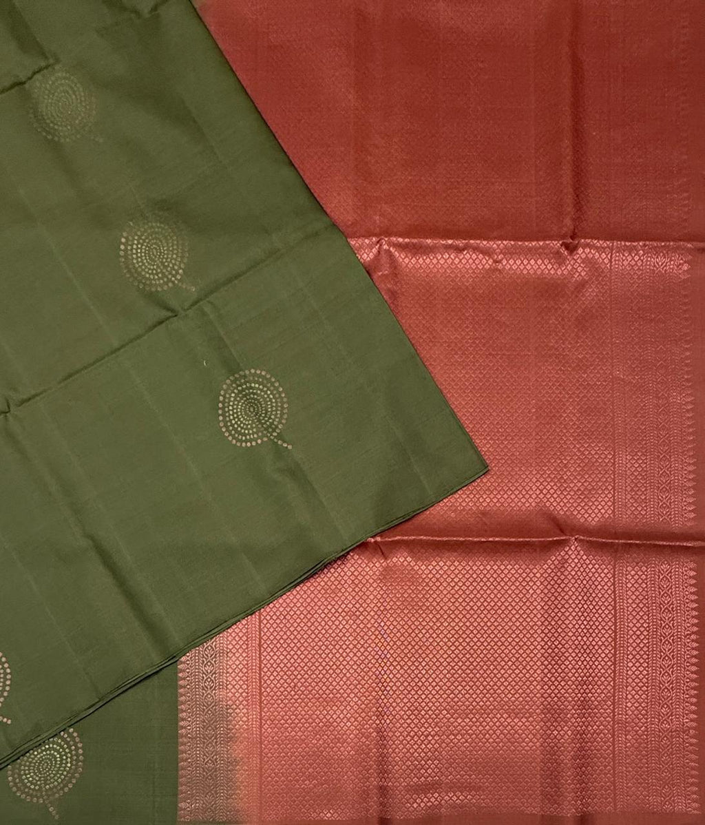 VSBL431 - pastel green color body , dusky pink color pallu , blouse - Pure silk saree