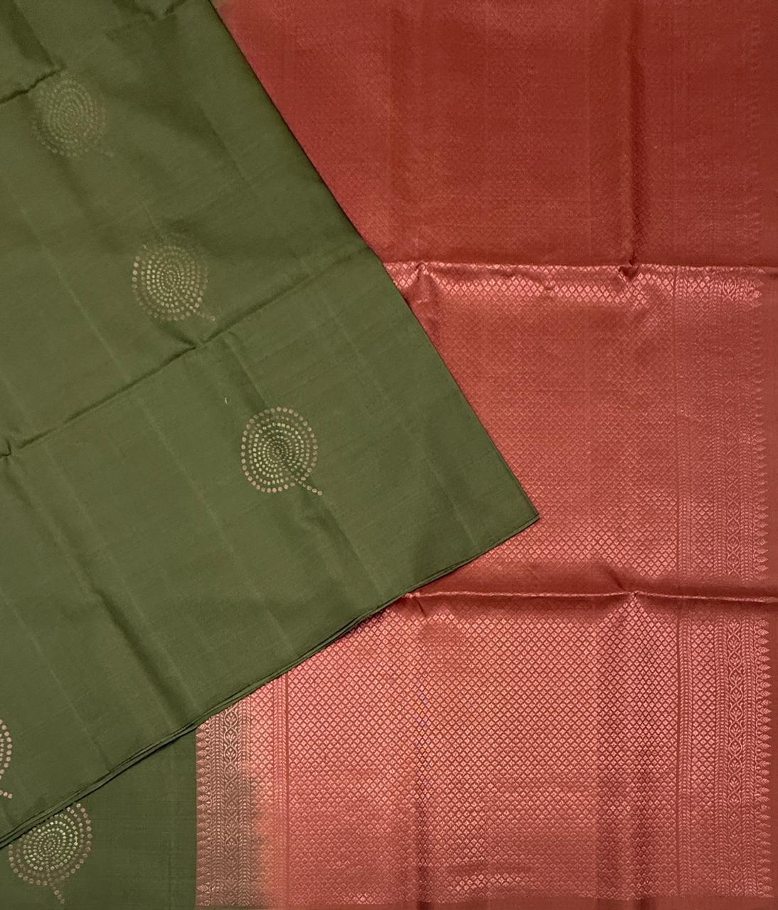 VSBL431 - pastel green color body , dusky pink color pallu , blouse - Pure silk saree