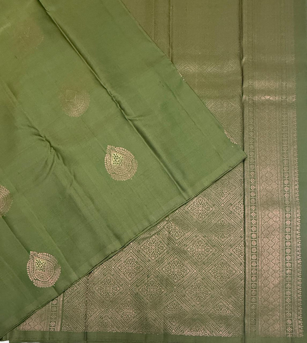 VSS498 - green color body, pallu , blouse pure silk saree