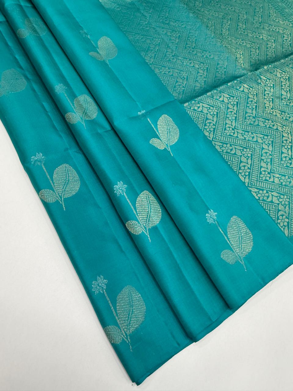 VSS500 - turquoise blue color body, pallu , blouse pure silk saree