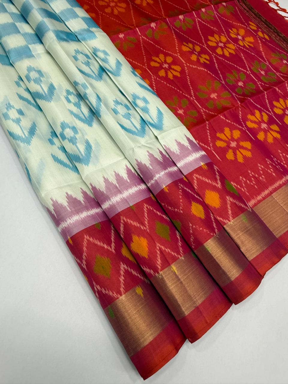 VSIS476 - half white color body , pinkish orange color pallu , blouse - Pure silk saree
