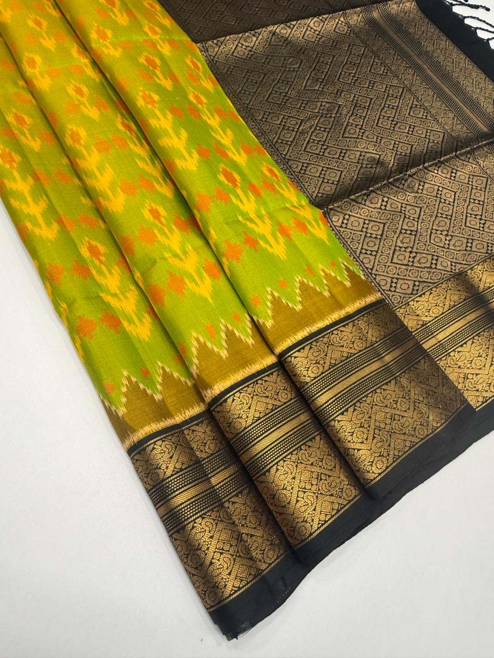 VSIS491 - yellow with green color body , black color pallu , blouse - Pure silk saree