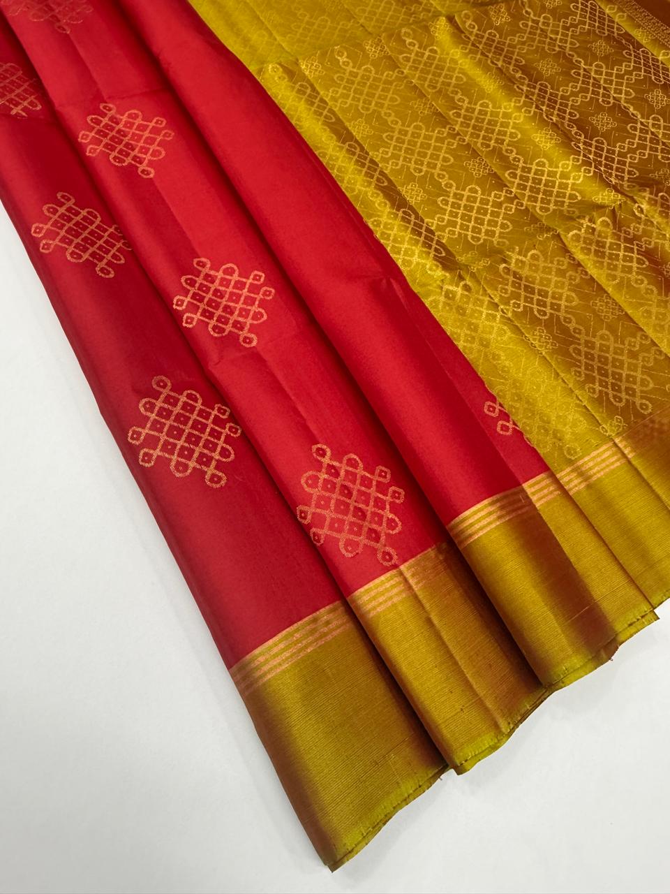 VSCB710 - red color body , green with red color pallu , blouse - Pure silk saree