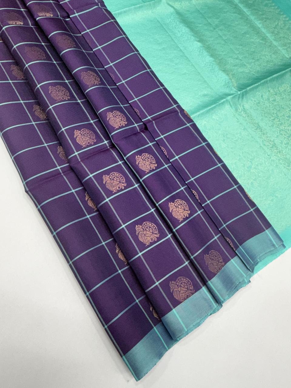 VSM503 - violet color body , sea blue color pallu , blouse&nbsp;