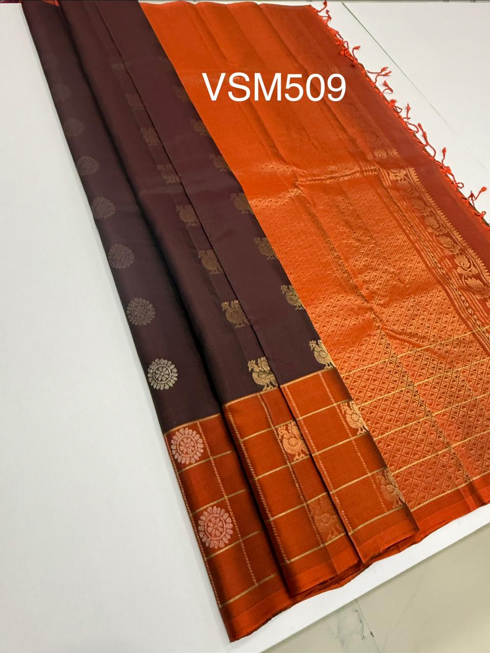 VSM509 - dark brown color body , rust orange color pallu , blouse&nbsp;