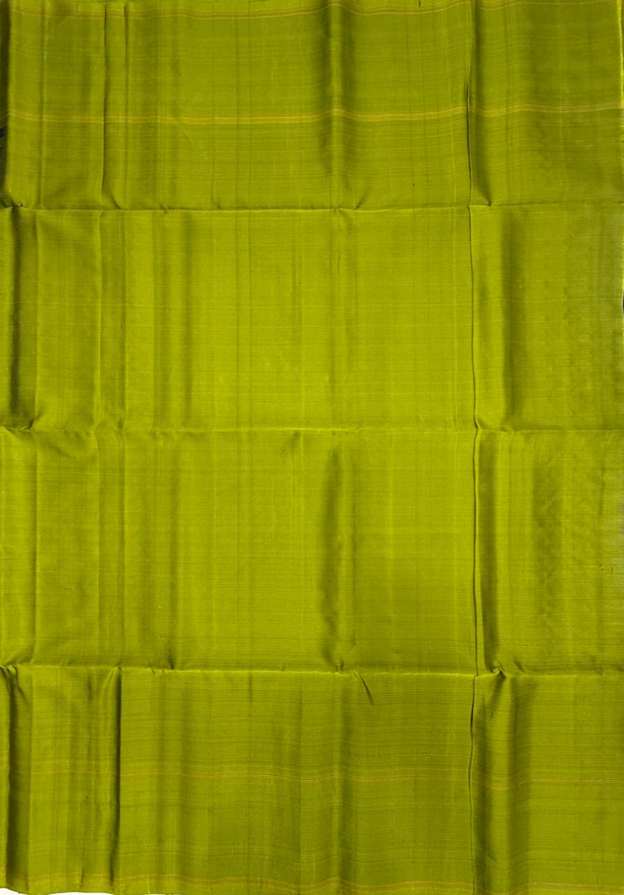 VSM528 - blue color body , leaf green color pallu , blouse.