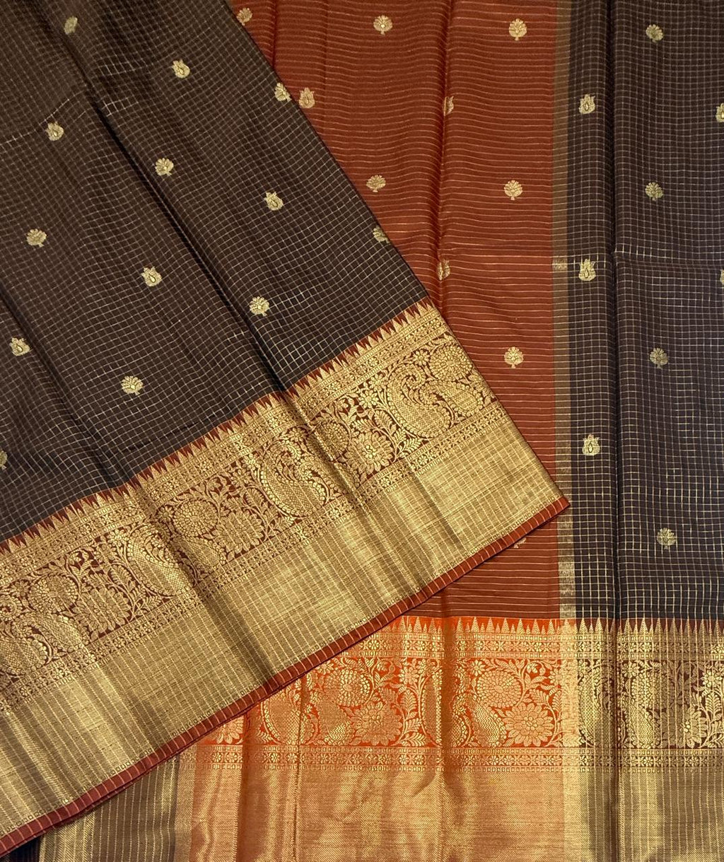 VSAS1410 - brown color body, orange color pallu , blouse.