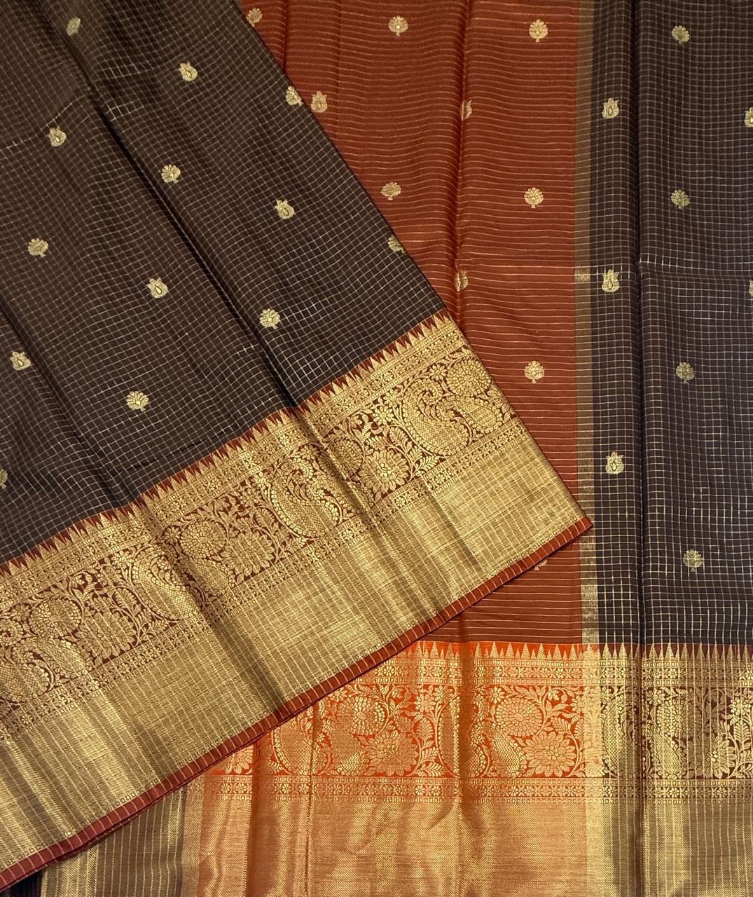 VSAS1410 - brown color body, orange color pallu , blouse.