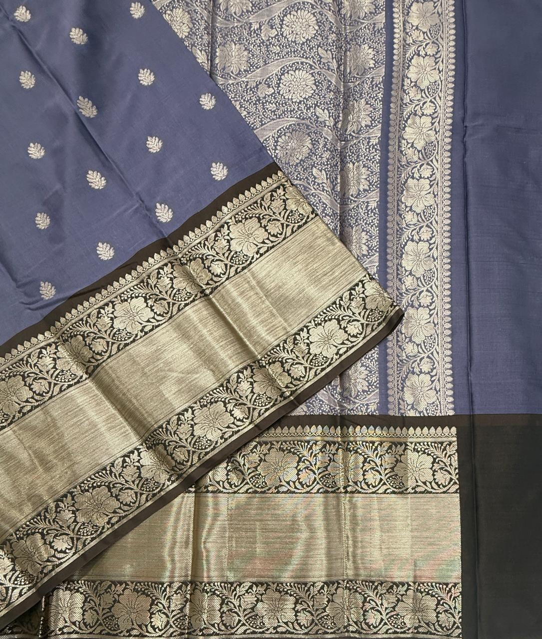 VSAS1422 - lavender color body, pallu , blouse.