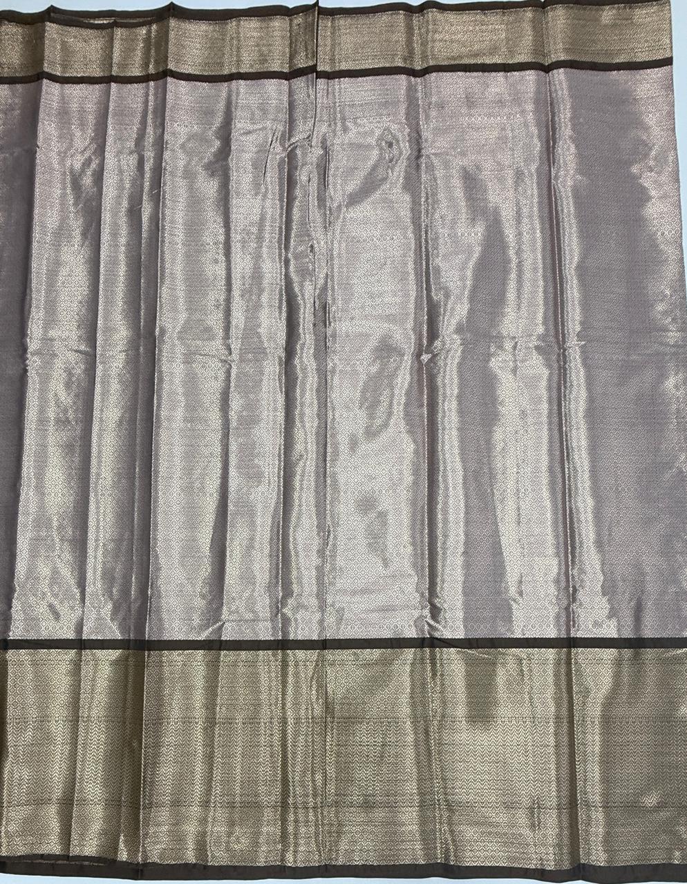 VSAS1422 - lavender color body, pallu , blouse.