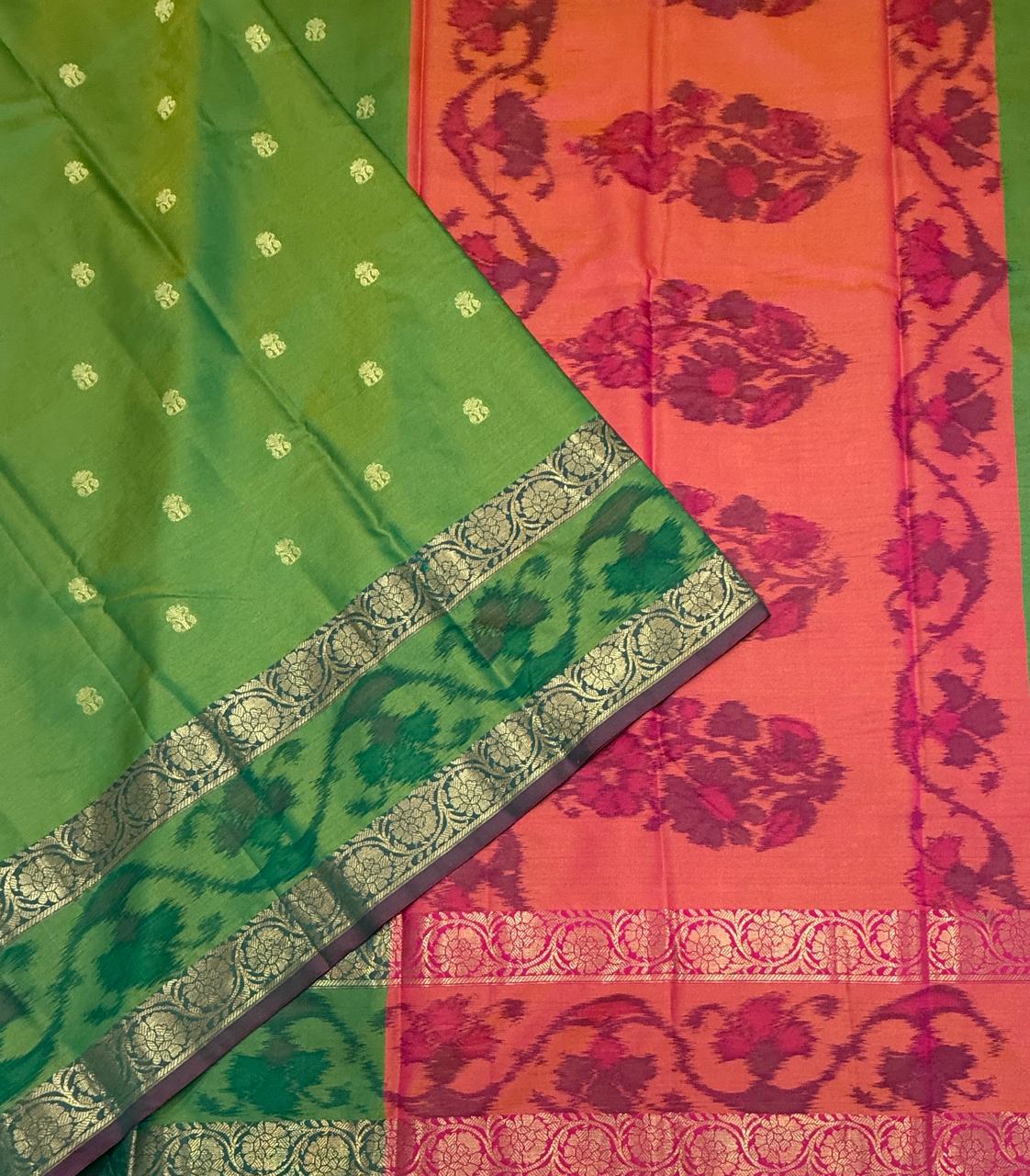 VSAS1428 - dual green color body, pinkish orange color pallu , blouse.