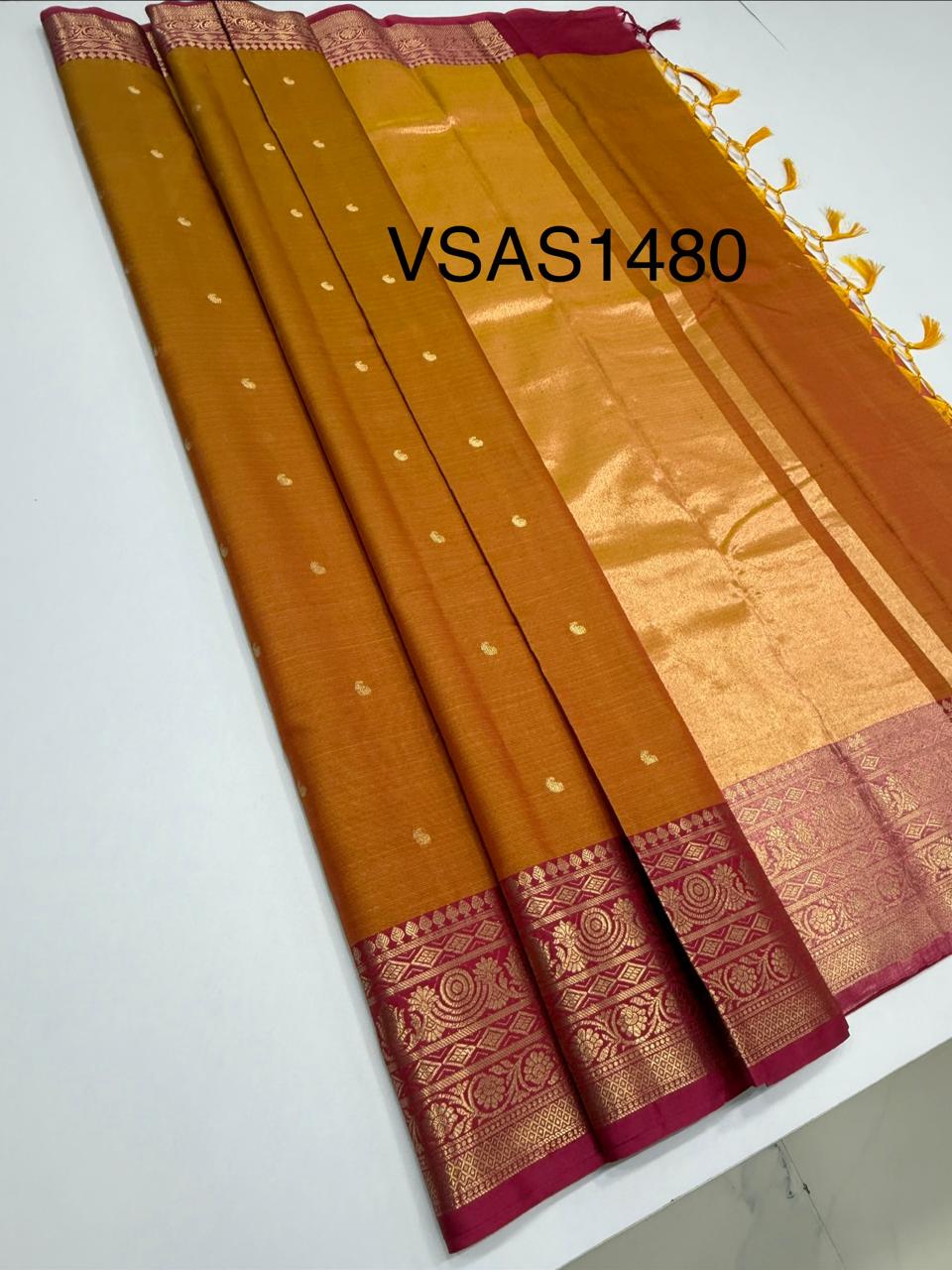 VSAS1480 - honey brown color body, pinkish orange color pallu , blouse.
