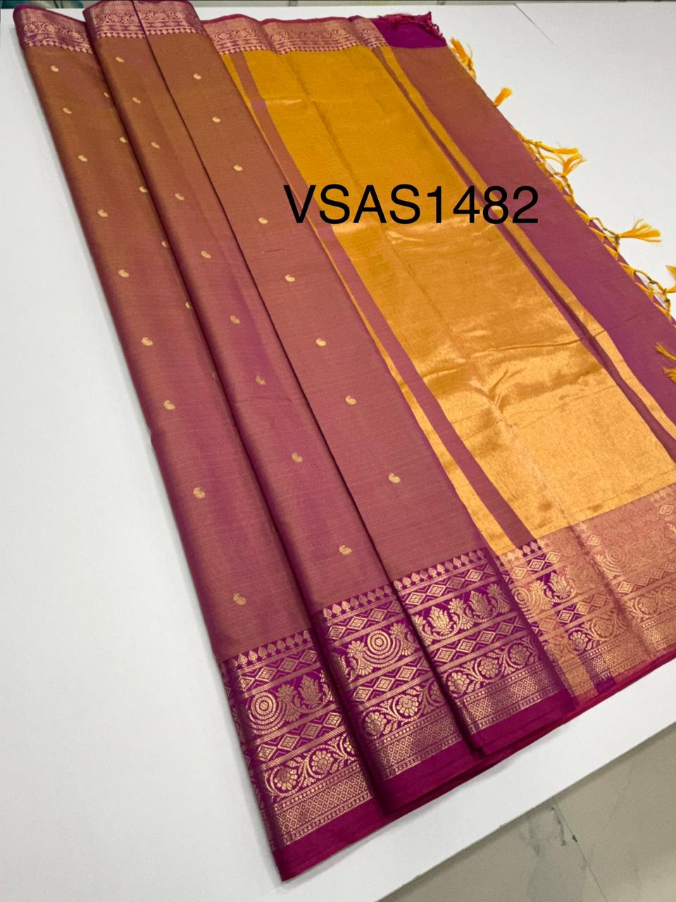 VSAS1482 - dual pink color body, pinkish orange color pallu , blouse.