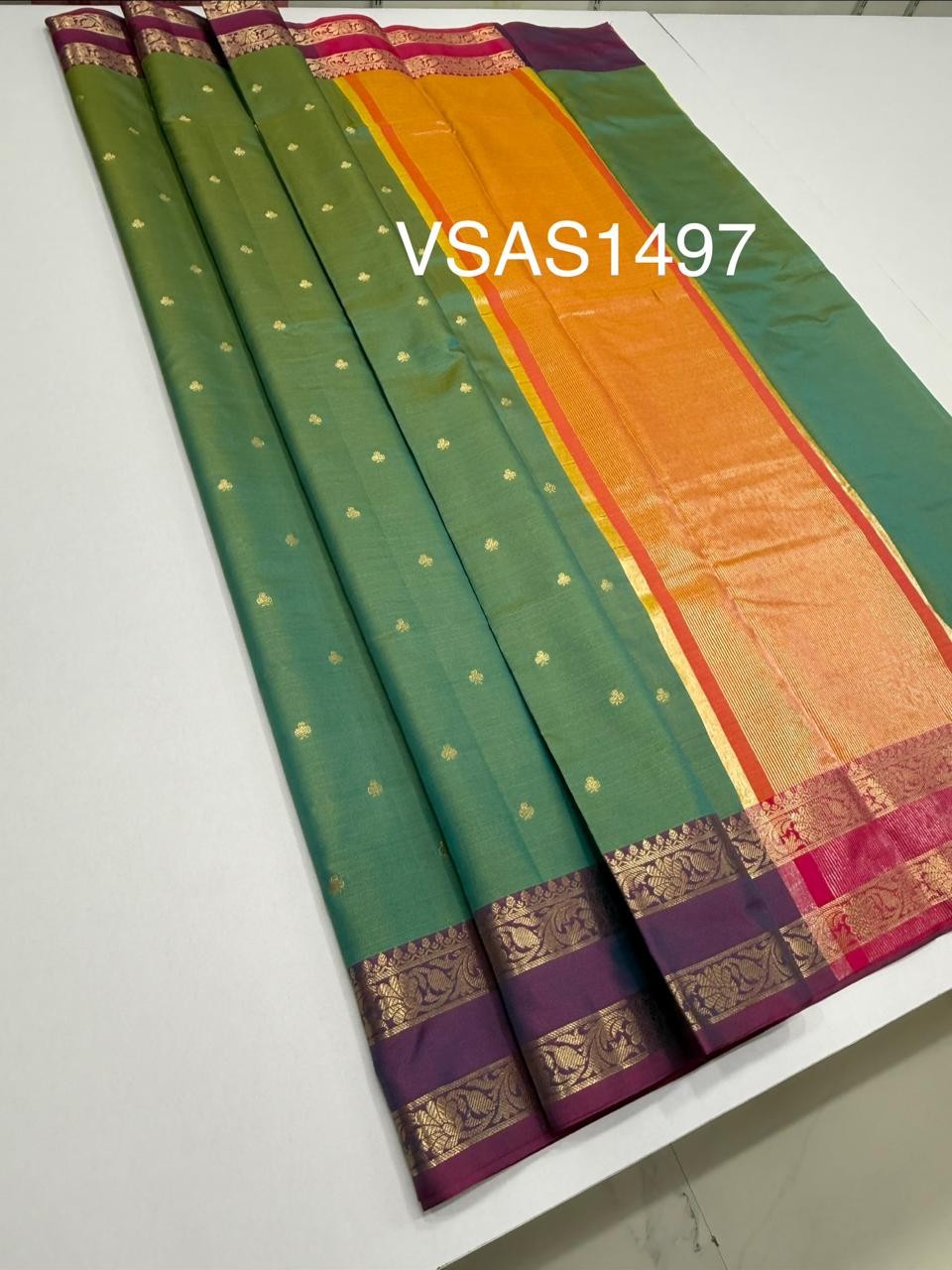 VSAS1497 - dual green color body, pinkish orange color pallu , blouse.