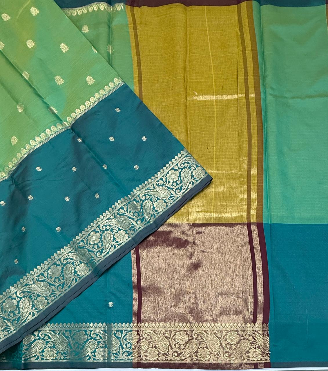 VSAS1506 - dual green color body, honey brown color pallu , blouse.