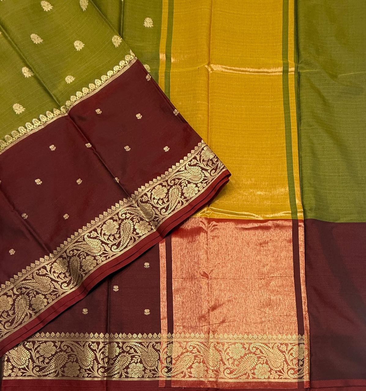 VSAS1508 - mehandi green with maroon color body, pallu , blouse.