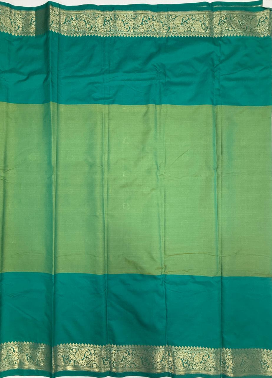 VSAS1518 - dual green color body, pallu , blouse.