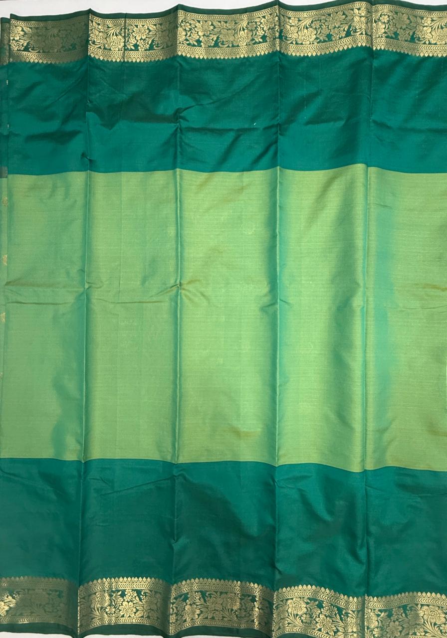 VSAS1533 - dual green color body, pallu , blouse.