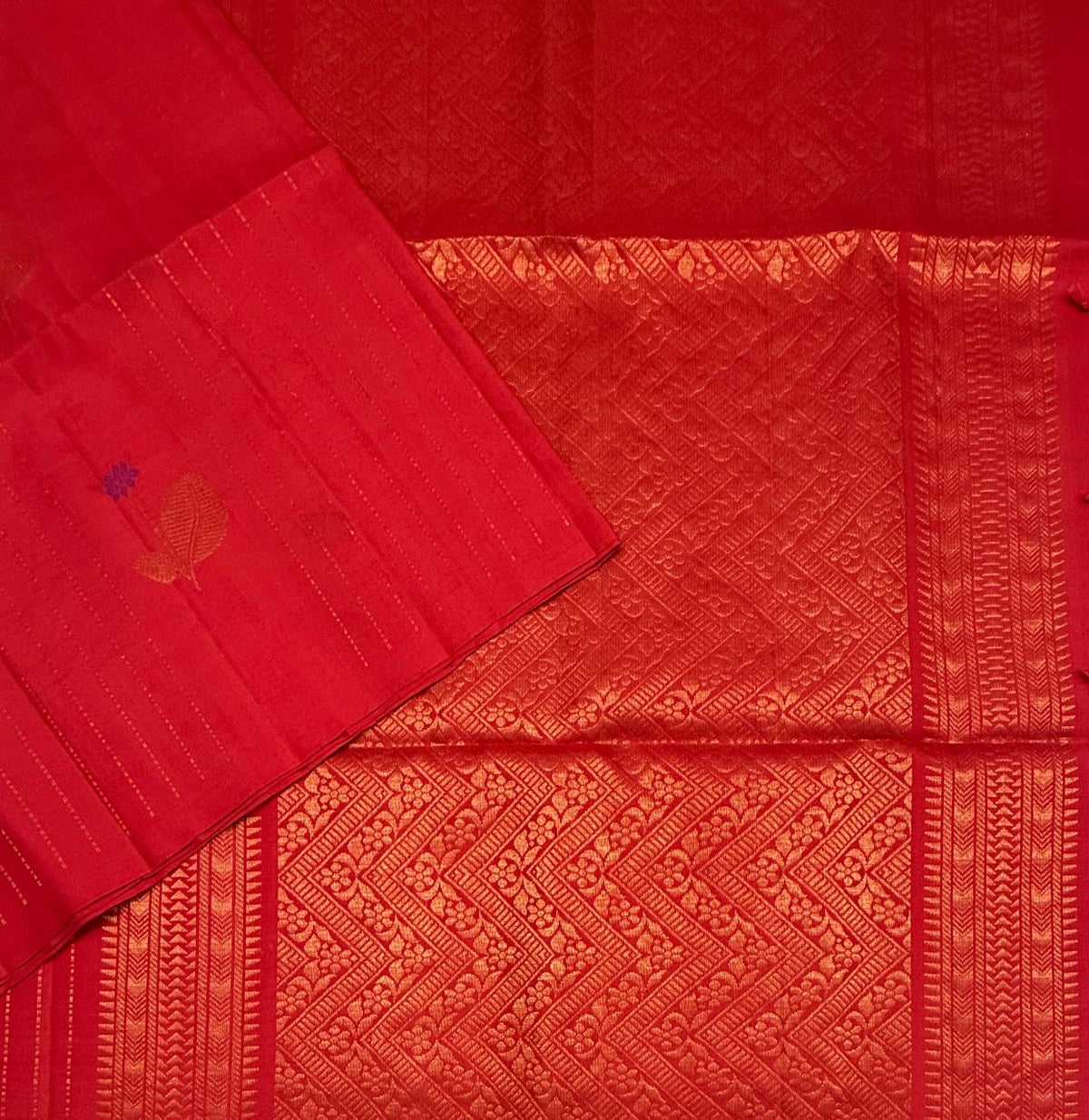 VSF1249 - red color body, color pallu,blouse - Pure silk saree