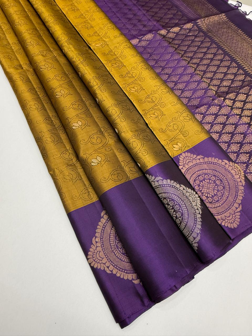 VSF1259 - cow dung green color body , violet color pallu,blouse - Pure silk saree