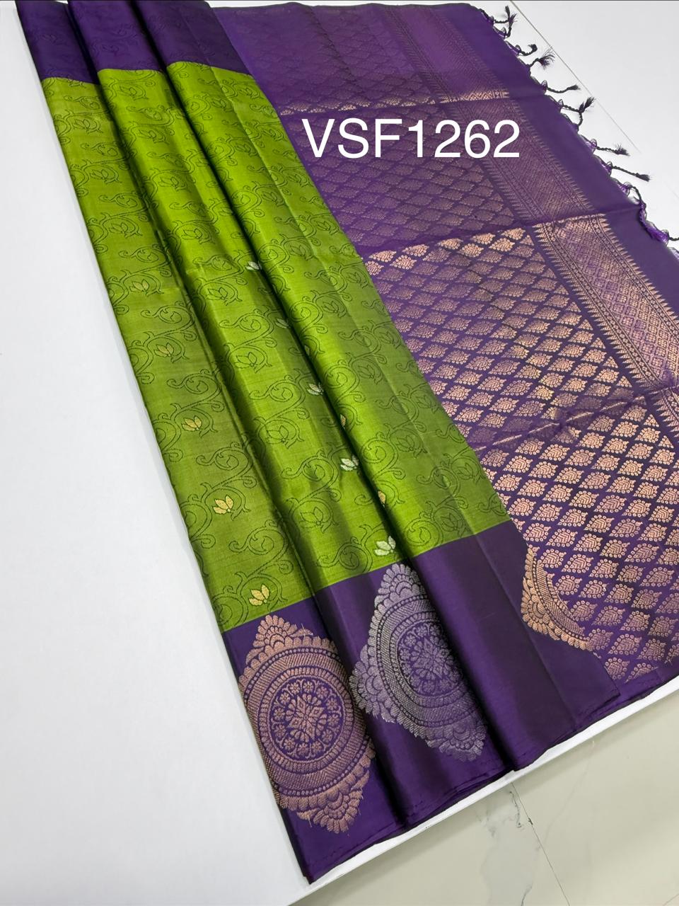 VSF1262 - leaf green color body , violet color pallu,blouse - Pure silk saree