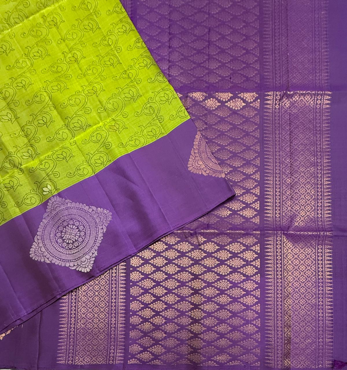VSF1262 - leaf green color body , violet color pallu,blouse - Pure silk saree