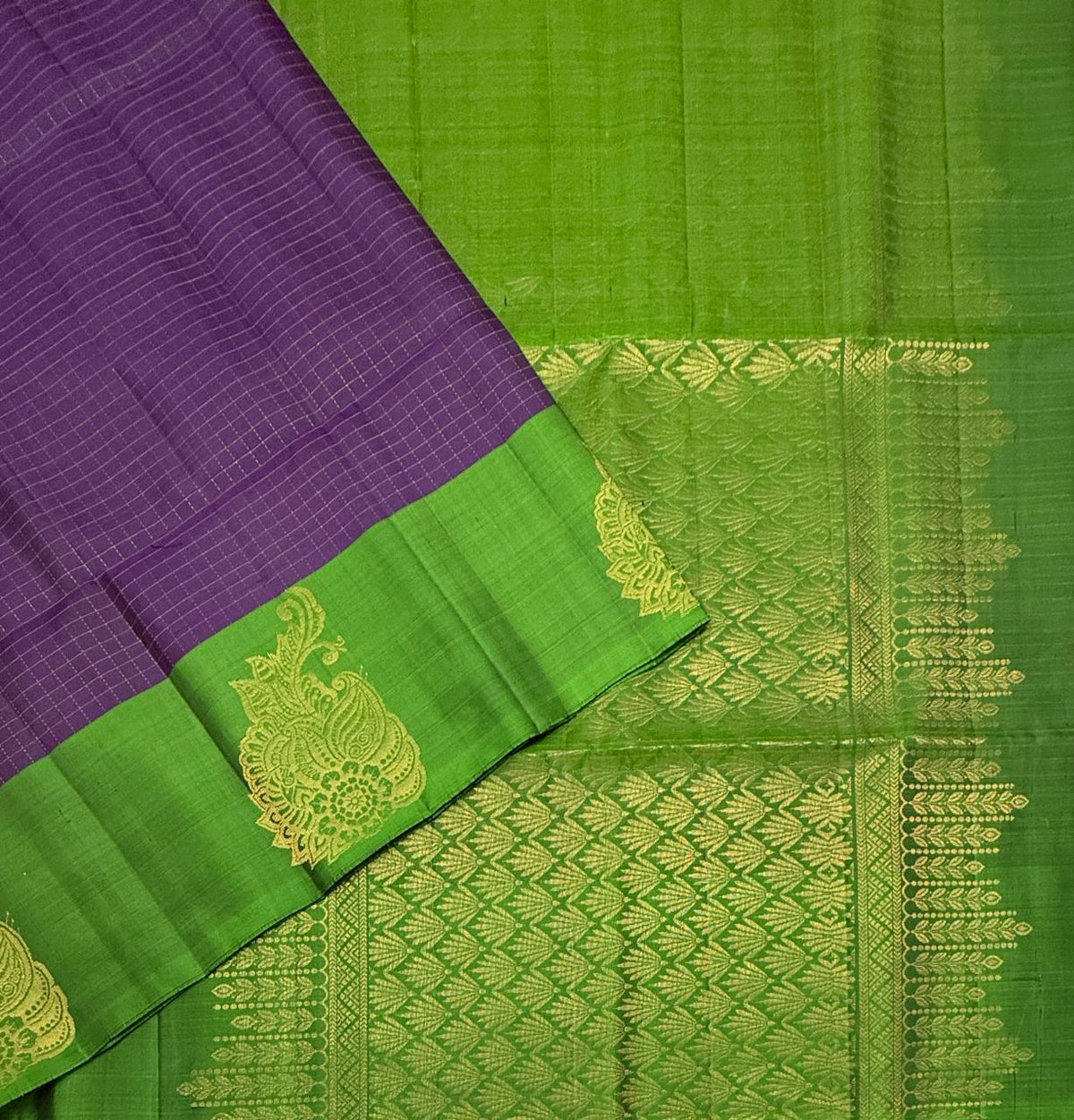 VSF1270 - violet color body , green color pallu,blouse - Pure silk saree