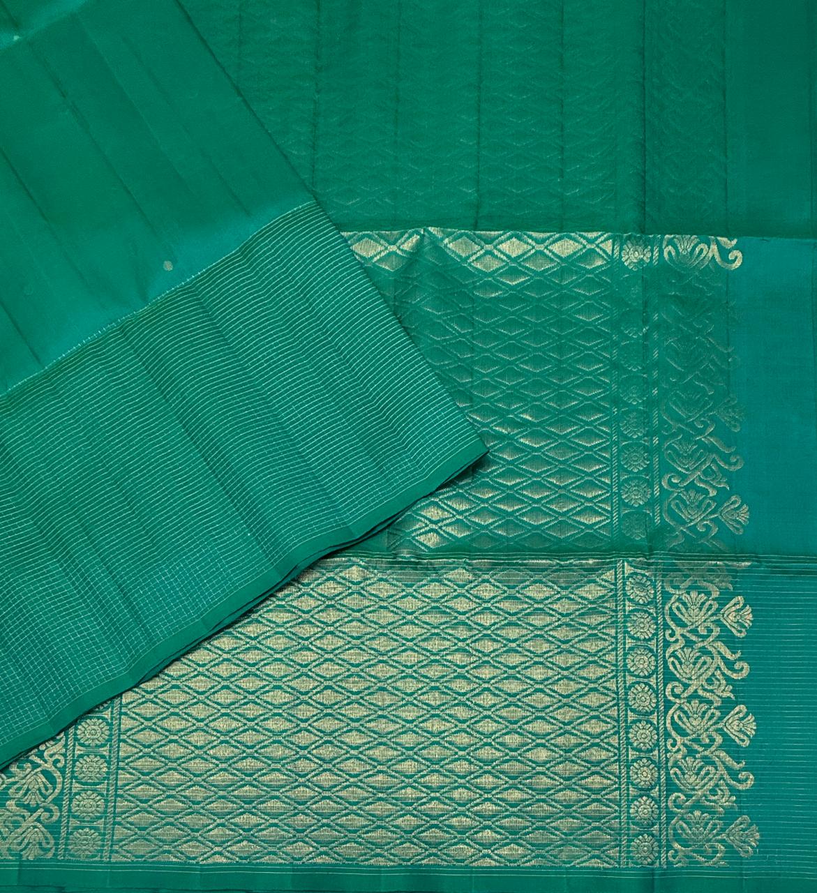 VSF1296 - peacock green color body , pallu,blouse - Pure silk saree
