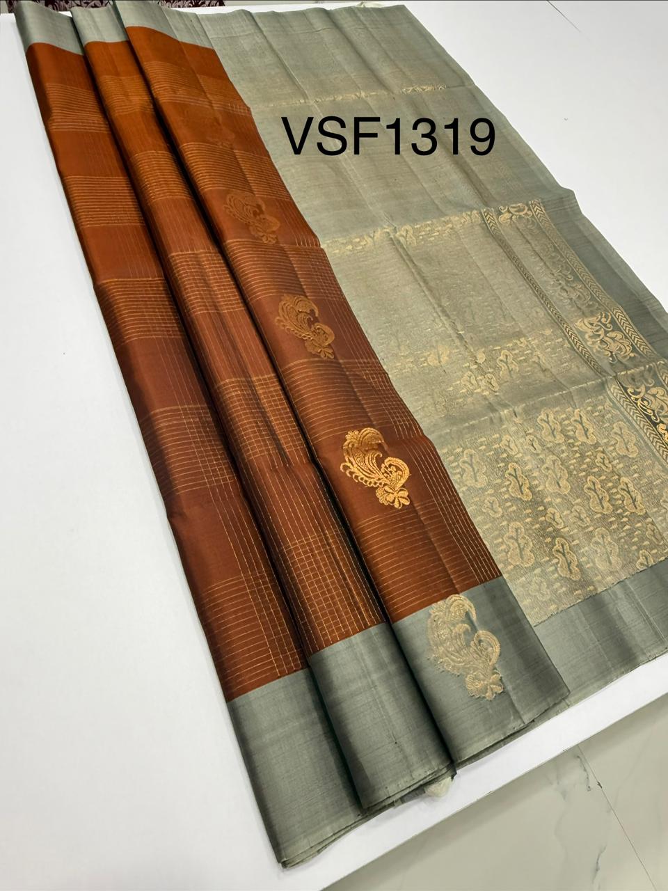 VSF1319 - rust orange color body , grey color pallu,blouse - Pure silk saree