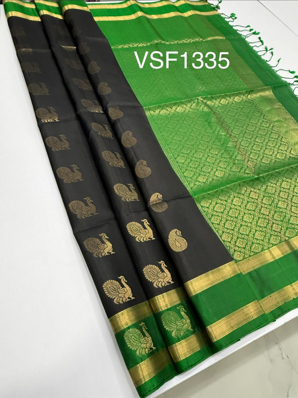 VSF1335 - black color body , green color pallu,blouse - Pure silk saree