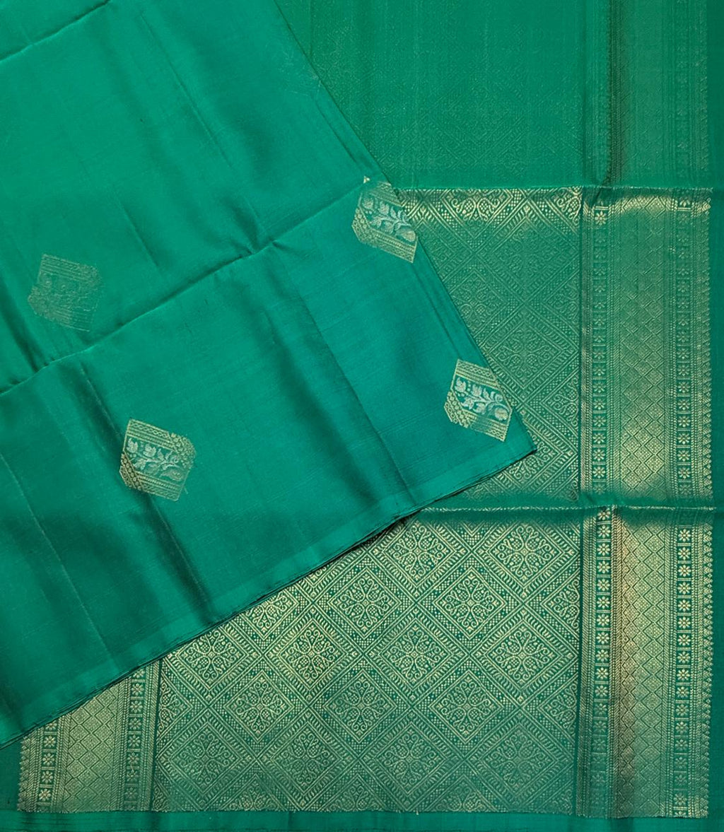 VSS523 - peacock green color body, pallu , blouse pure silk saree
