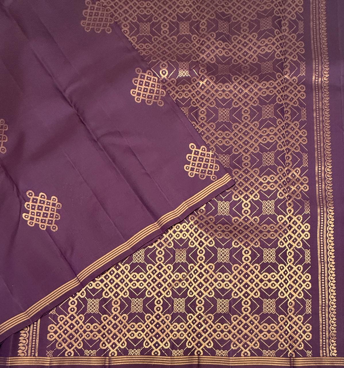 VSS531 - wine color body, pallu , blouse pure silk saree
