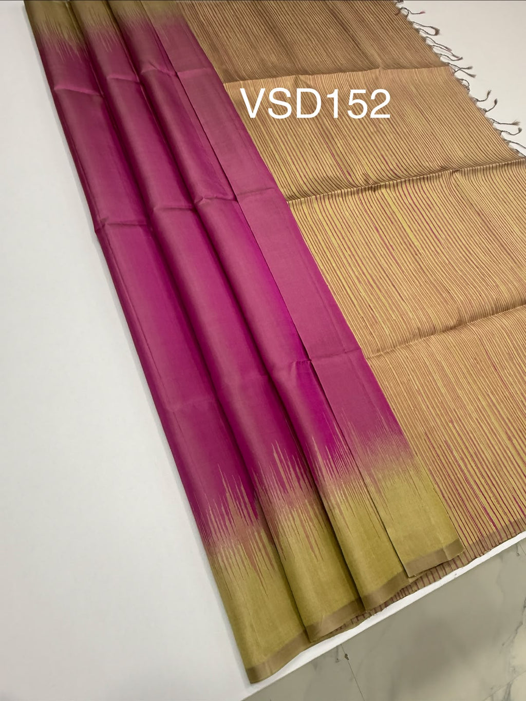 VSD152 - lotus pink color body , beige color pallu,blouse - Pure silk saree