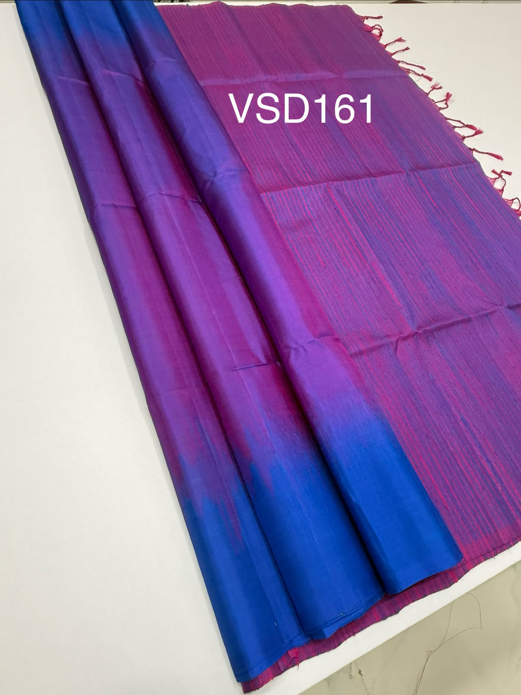 VSD161 -violet color body , pink color pallu,blouse - Pure silk saree