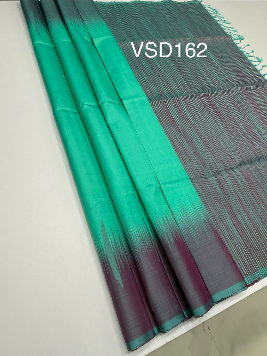 VSD162 - turquoise blue color body , pink with blue color pallu,blouse - Pure silk saree