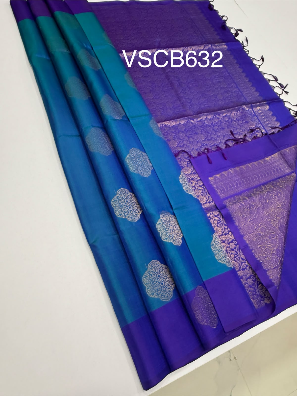 VSCB632 - peacock blue color body , violet color pallu , blouse - Pure silk saree