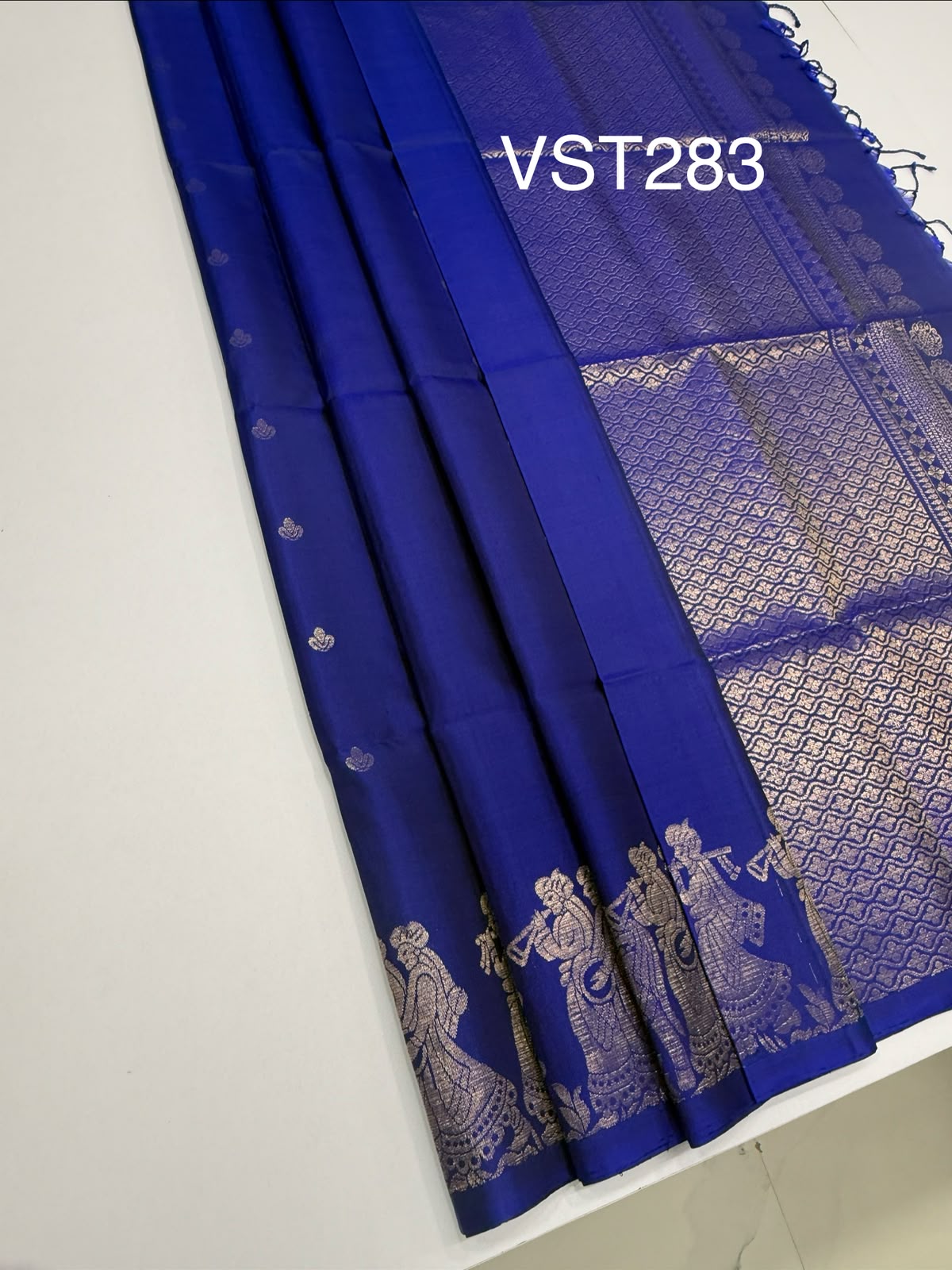 VST283 - royal blue color body , color pallu , blouse - Pure silk saree