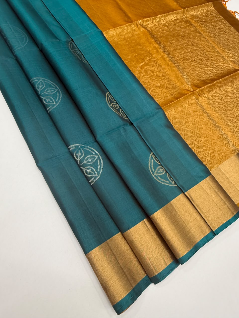VSOH440 - peacock blue color body &amp; mustard color pallu , blouse - Pure silk saree
