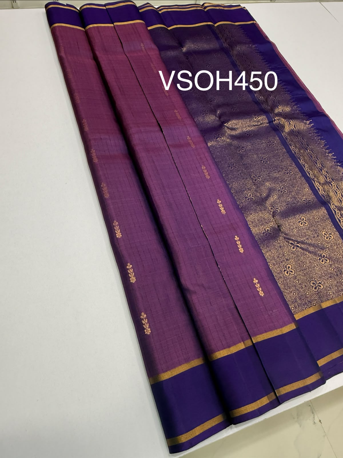 VSOH450 - dark lavender color body , violet color pallu , blouse - Pure silk saree