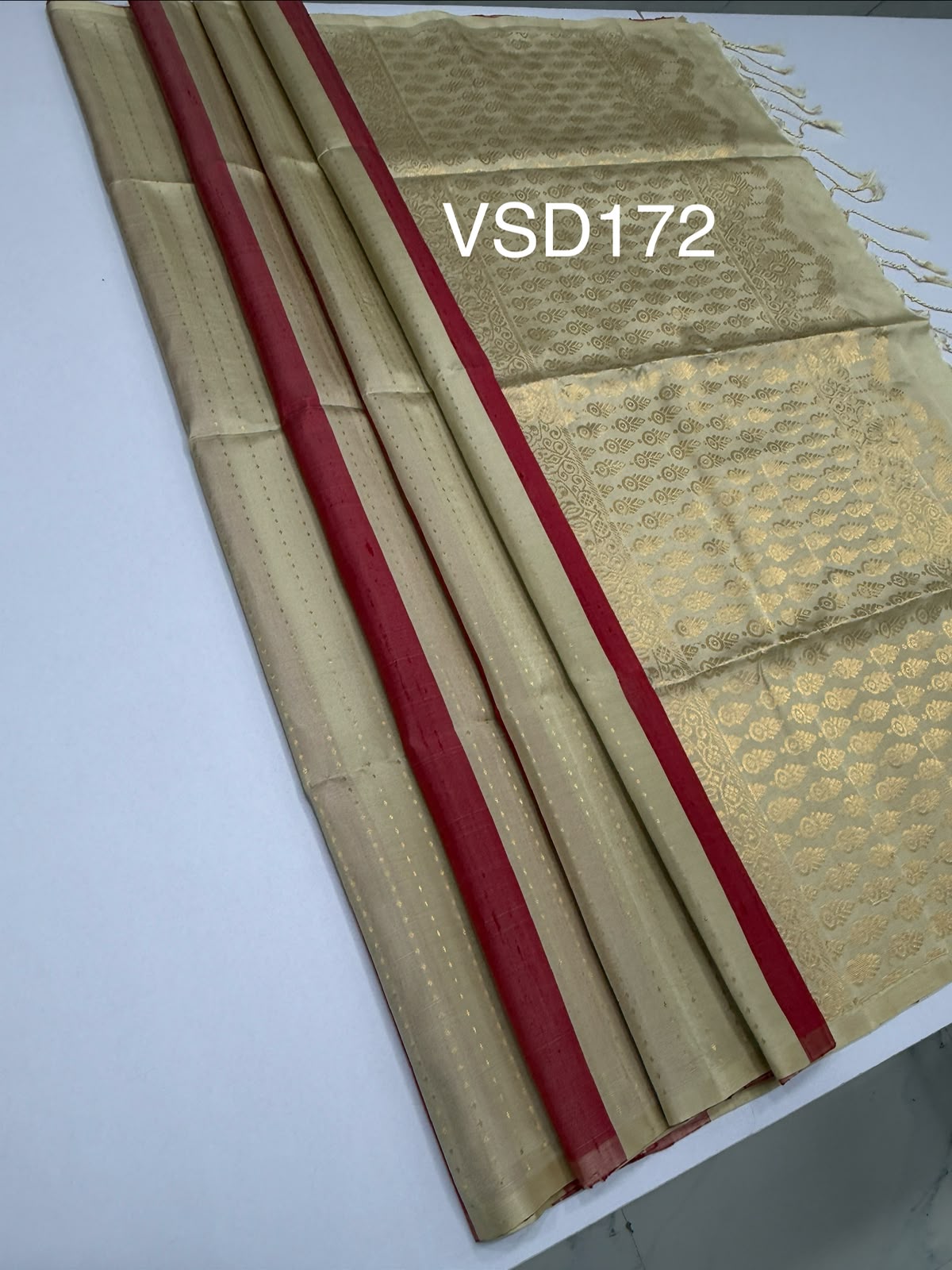VSD172 - light sandal color body , color pallu,blouse - Pure silk saree
