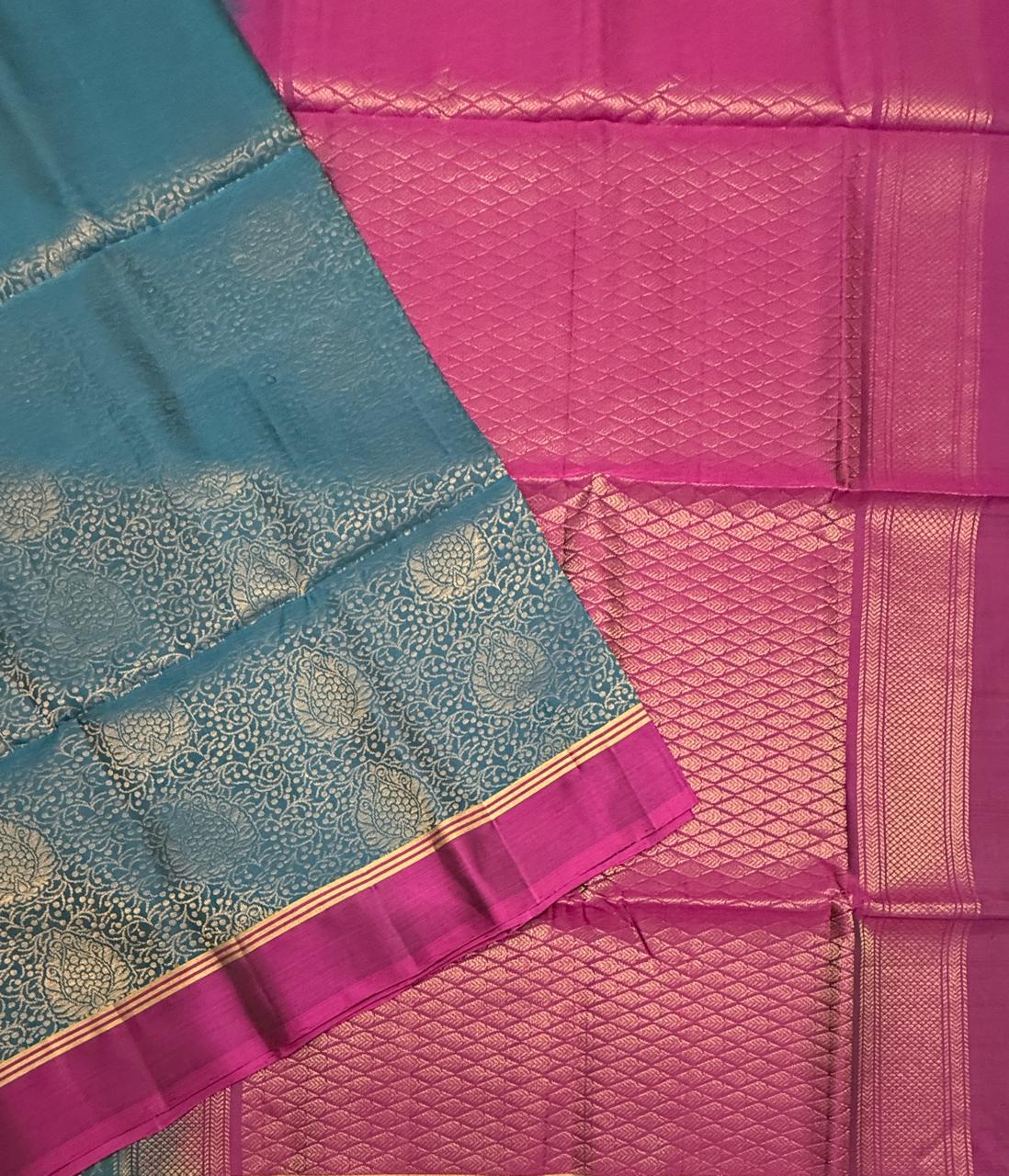 VSM259 - peacock blue color body , purple color pallu , blouse&nbsp;